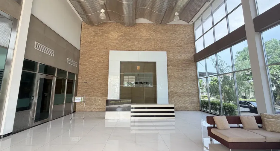 出售 公寓 独立屋 在 Sam Phran, Nakhon Pathom