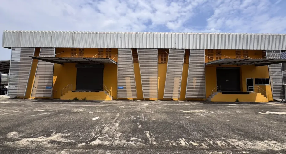 出售 公寓 独立屋 在 Sam Phran, Nakhon Pathom