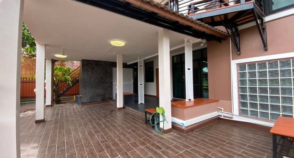 For rent 4 bedrooms house in Doi Saket, Chiang Mai