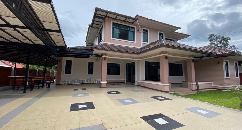 For rent 4 bedrooms house in Doi Saket, Chiang Mai