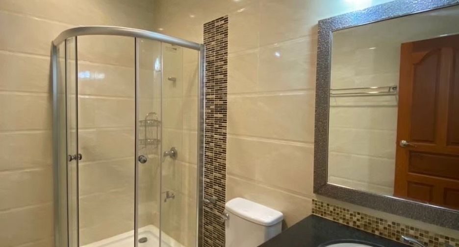 For rent 4 bedrooms house in Doi Saket, Chiang Mai