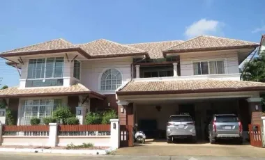 For rent 4 bedrooms house in Mueang Chiang Mai, Chiang Mai