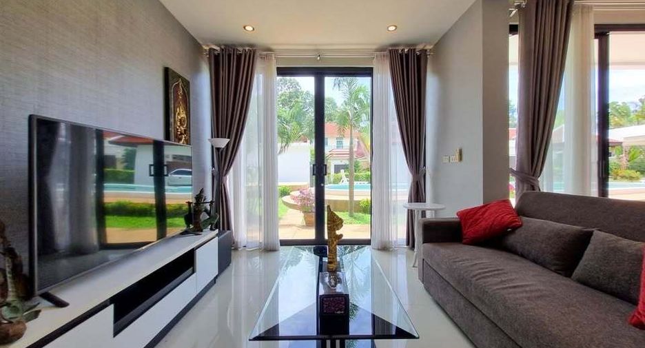Reihenhaus zum Kauf mit 2 Zimmer in Bang Lamung, Chonburi