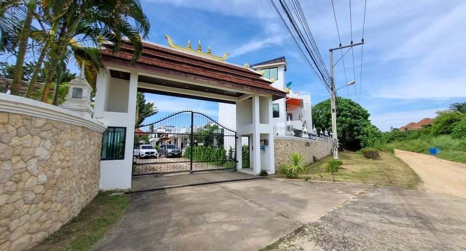 Reihenhaus zum Kauf mit 2 Zimmer in Bang Lamung, Chonburi