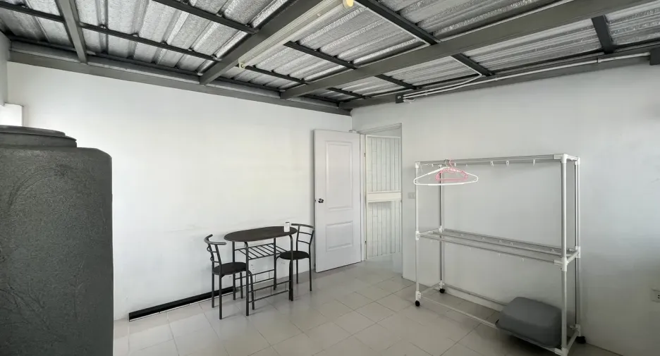 Reihenhaus zur Miete mit 3 Zimmer in Phra Khanong, Bangkok