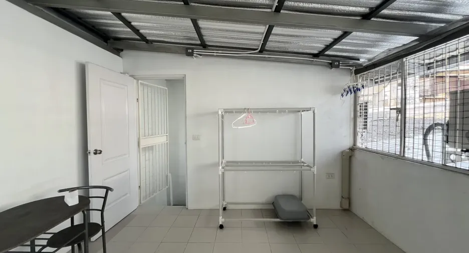 Reihenhaus zur Miete mit 3 Zimmer in Phra Khanong, Bangkok