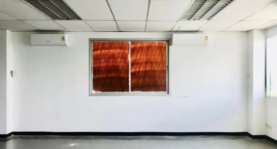 For rent 3 bedrooms office in Lat Phrao, Bangkok