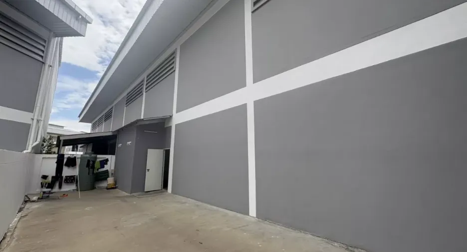 For rent warehouse in Phra Samut Chedi, Samut Prakan