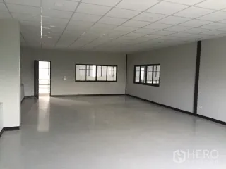 Lagerhaus zur Miete in Bang Phli, Samut Prakan