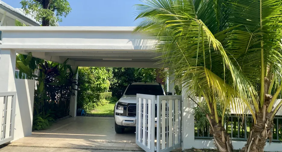 For sale 4 bedrooms house in Bang Khen, Bangkok