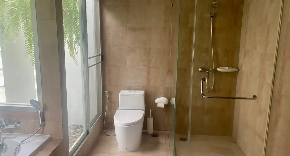 For sale 4 bedrooms house in Bang Khen, Bangkok
