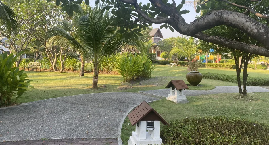 For sale 4 bedrooms house in Bang Khen, Bangkok