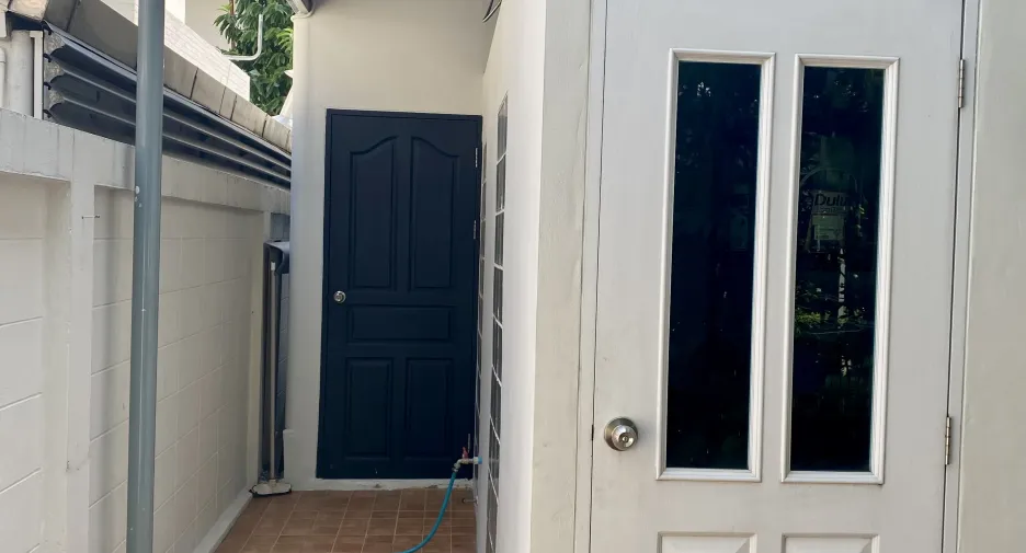 For sale 4 bedrooms house in Bang Khen, Bangkok
