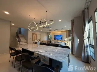 For rent 5 bedrooms house in Bang Phli, Samut Prakan