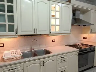 Condo en alquiler de 3 habitaciones en Khlong Toei, Bangkok