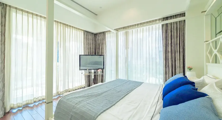 For rent 2 bedrooms condo in Watthana, Bangkok