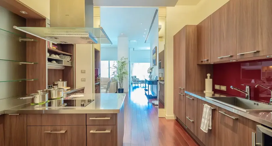 For rent 2 bedrooms condo in Watthana, Bangkok