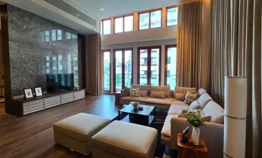 For rent 3 bedrooms condo in Khlong Toei, Bangkok