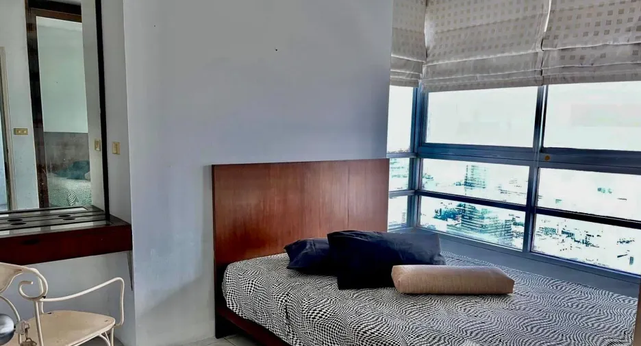 À vendre 2 chambres condo à Sathon, Bangkok