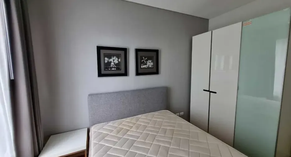 For rent 2 bedrooms condo in Watthana, Bangkok