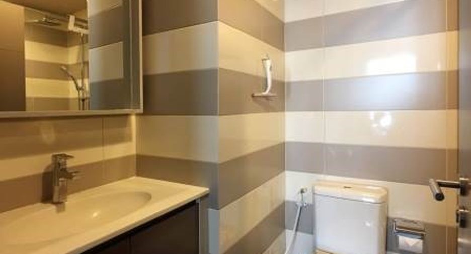 For rent 1 bed condo in Watthana, Bangkok