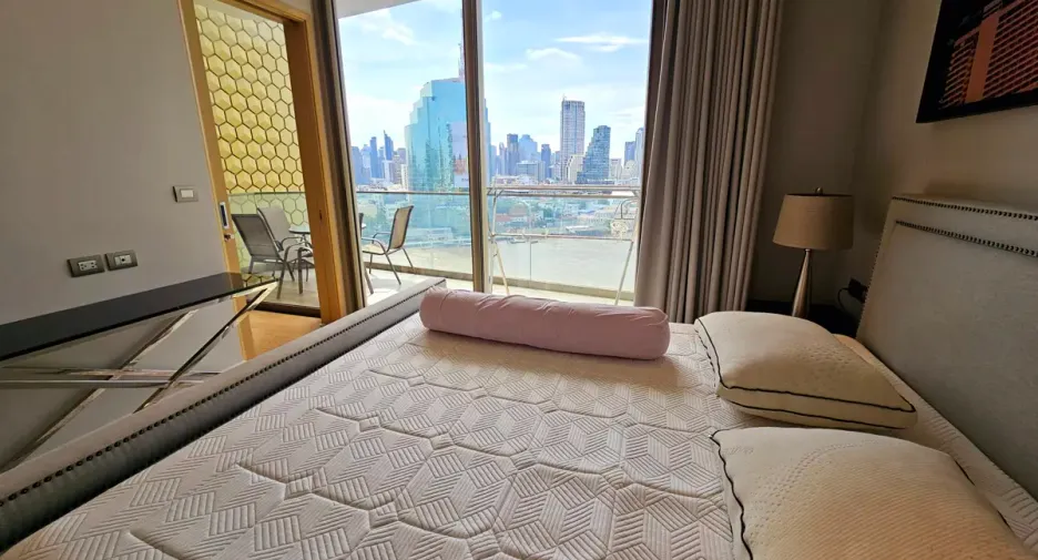 Condo en alquiler de 1 habitaciones en Khlong San, Bangkok