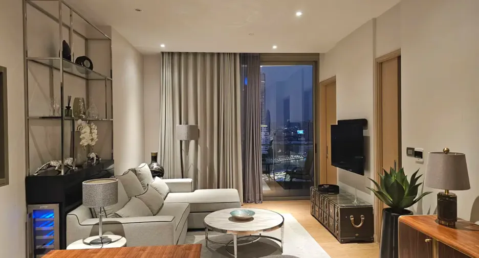 Condo en alquiler de 1 habitaciones en Khlong San, Bangkok