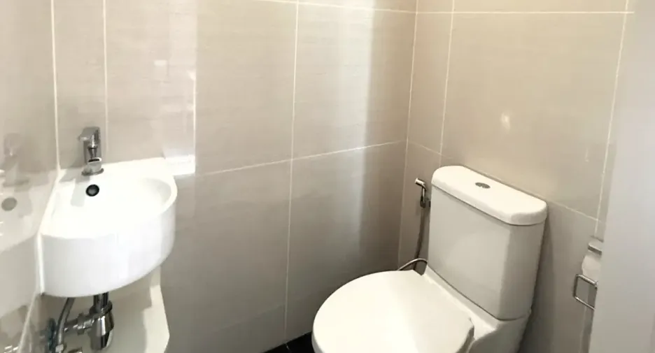 For rent and for sale 2 bedrooms condo in Khlong Toei, Bangkok