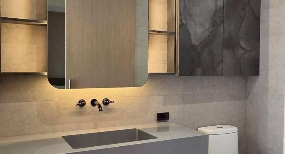 For sale 5 bedrooms villa in Thawi Watthana, Bangkok