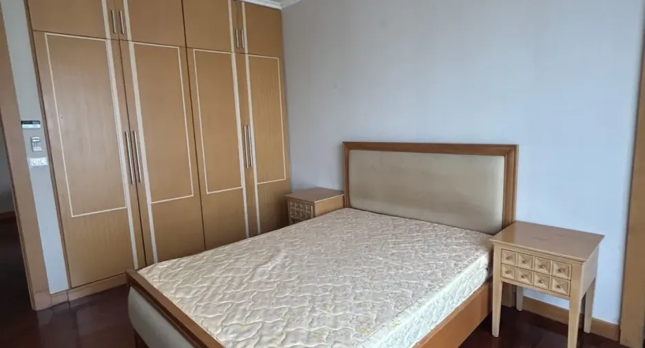 Apartamento en alquiler de 3 habitaciones en Watthana, Bangkok
