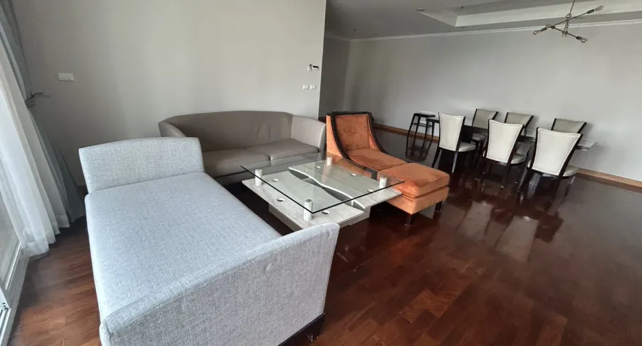 Apartamento en alquiler de 3 habitaciones en Watthana, Bangkok