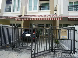 Haus zur Miete mit 3 Zimmer in Chom Thong, Bangkok