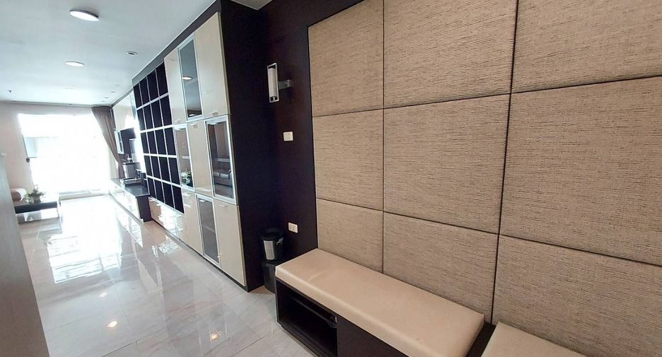 For sale 2 bedrooms condo in Khlong Toei, Bangkok