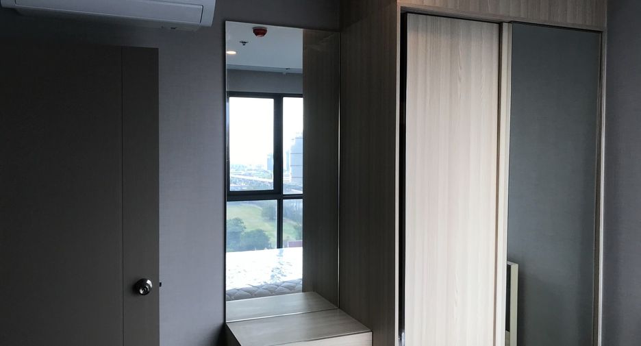 For rent 2 bedrooms condo in Bang Na, Bangkok