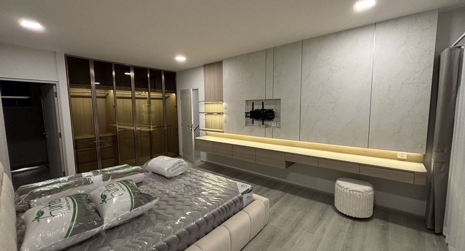 Casa en alquiler de 3 habitaciones en Bang Phli, Samut Prakan