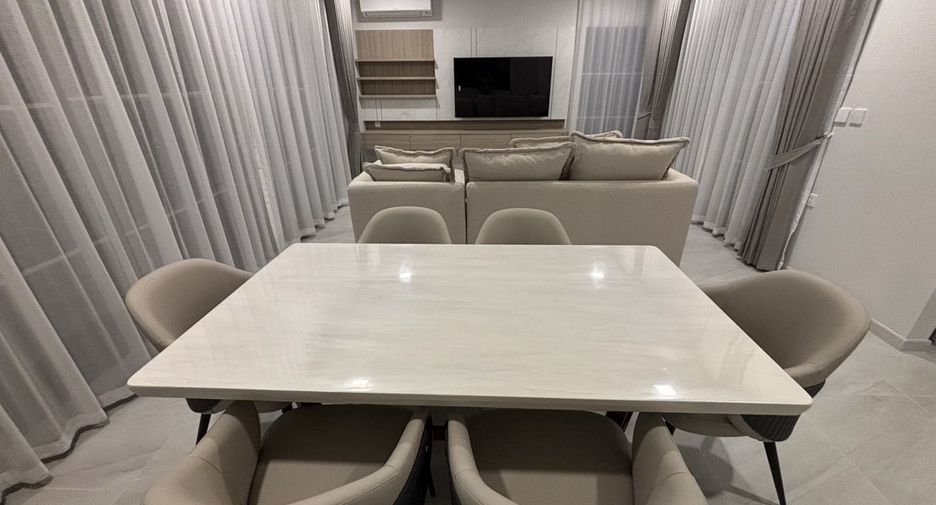 Casa en alquiler de 3 habitaciones en Bang Phli, Samut Prakan