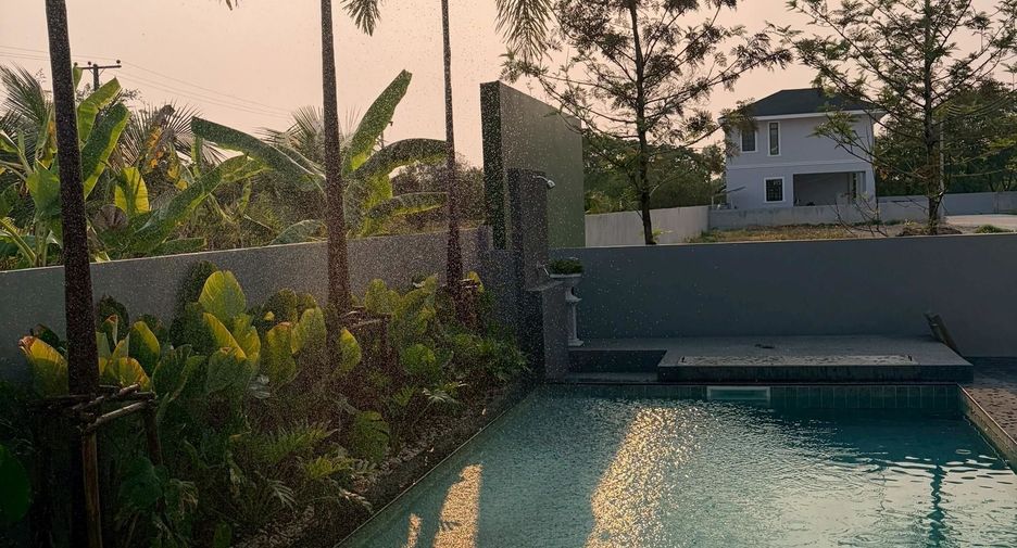 À vendre 3 chambres villa à Saraphi, Chiang Mai