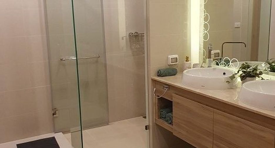 For sale 2 bedrooms condo in Jomtien, Pattaya