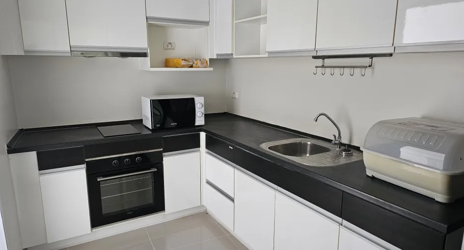 For rent 3 bedrooms condo in Bang Kho Laem, Bangkok
