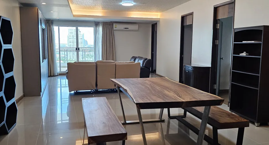For rent 3 bedrooms condo in Bang Kho Laem, Bangkok