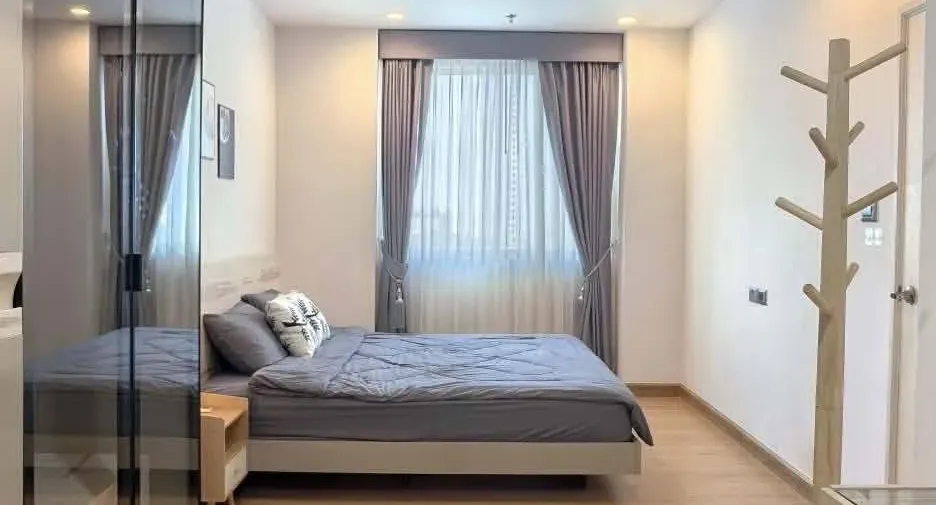 For rent 1 bed condo in Huai Khwang, Bangkok