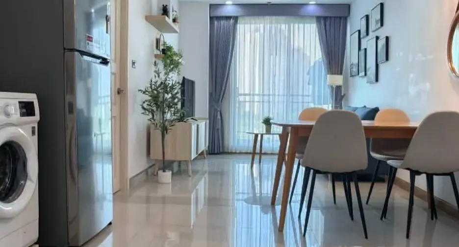 For rent 1 bed condo in Huai Khwang, Bangkok