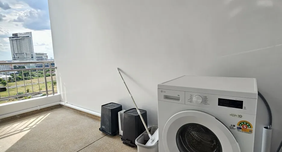 For rent 3 bedrooms condo in Bang Kho Laem, Bangkok