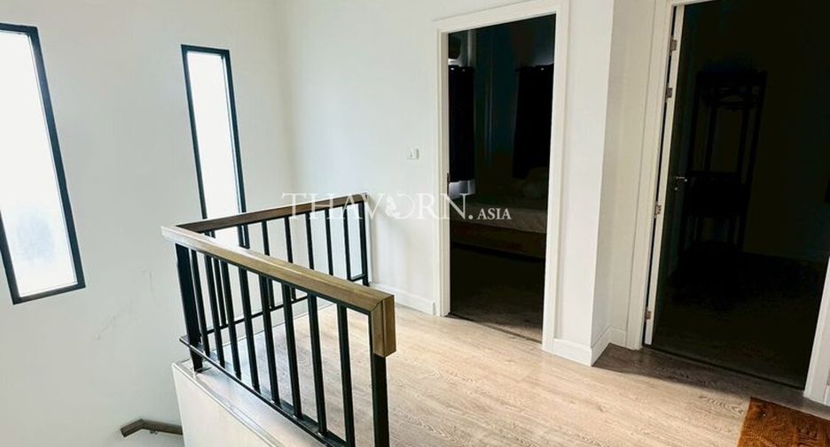 For sale 4 bedrooms house in Bang Lamung, Chonburi