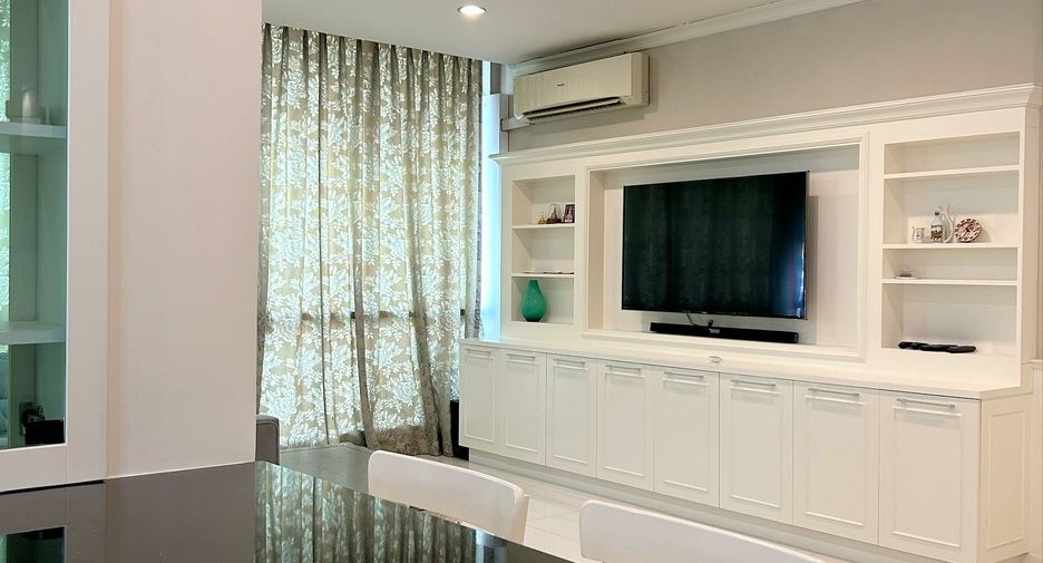For rent 1 bed apartment in Watthana, Bangkok