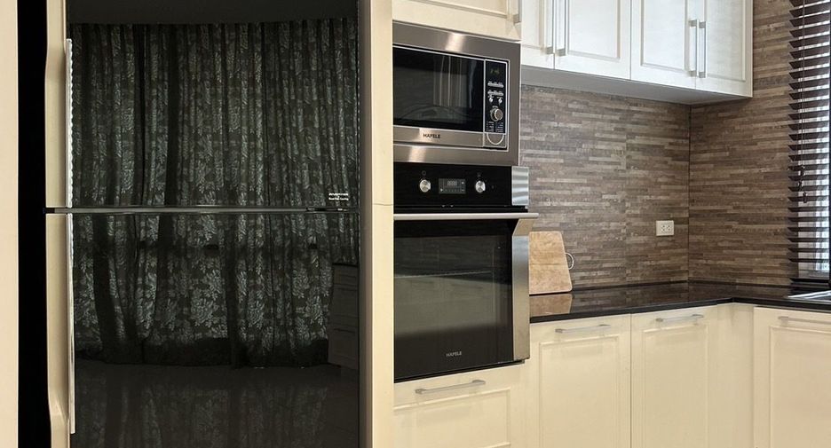 For rent 1 bed apartment in Watthana, Bangkok