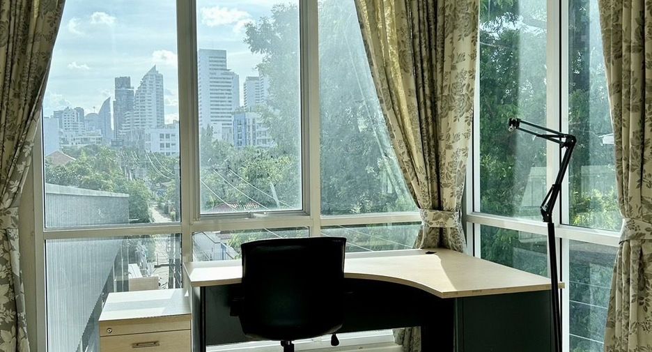 For rent 1 bed apartment in Watthana, Bangkok