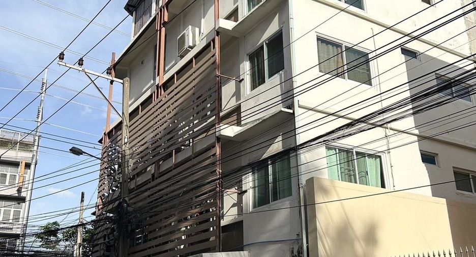 For rent 1 bed apartment in Watthana, Bangkok
