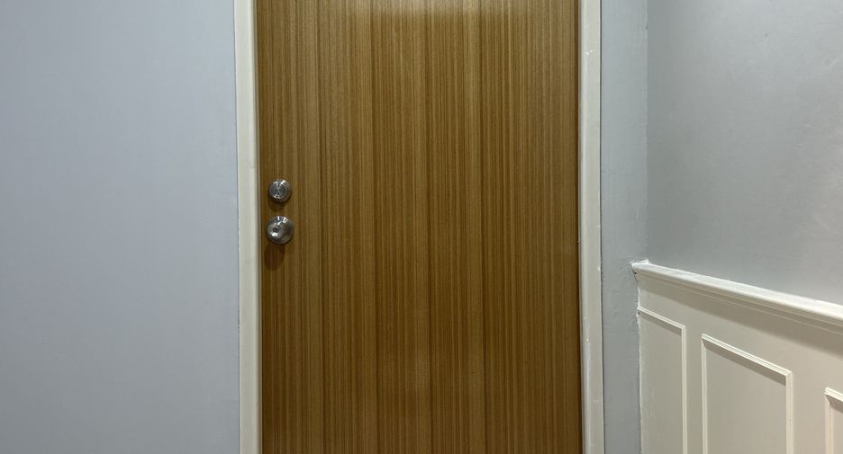 For rent 1 bed apartment in Watthana, Bangkok