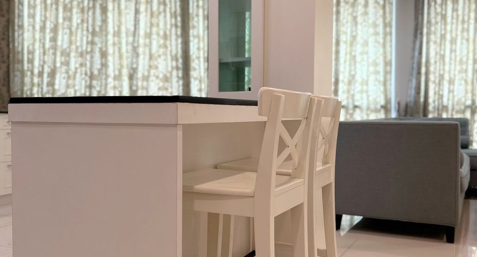 For rent 1 bed apartment in Watthana, Bangkok